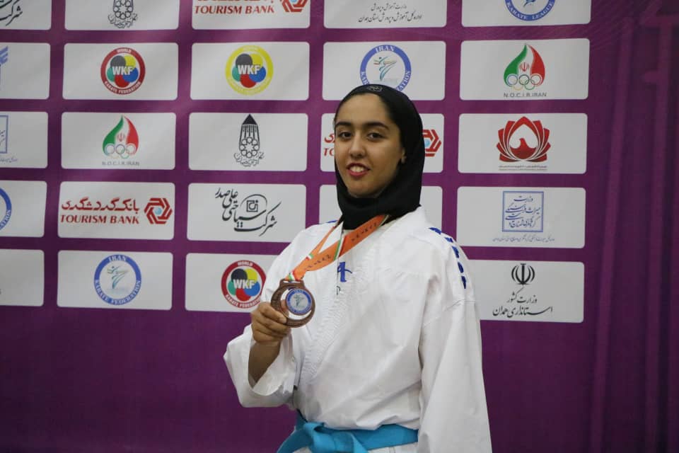 مدال برنز مسابقات انتخابی تیم ملی کاراته بانوان کشور در دستان ورزشکار مرودشتی