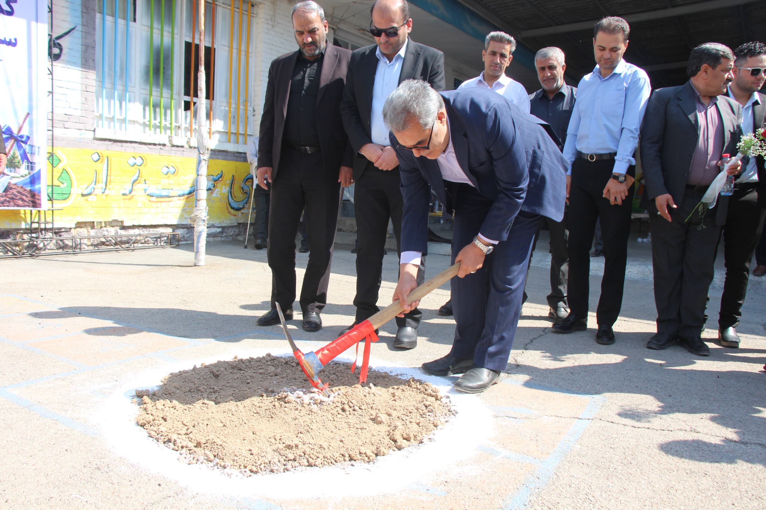 مدرسه ۱۲ کلاسه کمیساریای عالی سازمان ملل متحد در مرودشت کلنگ زنی شد